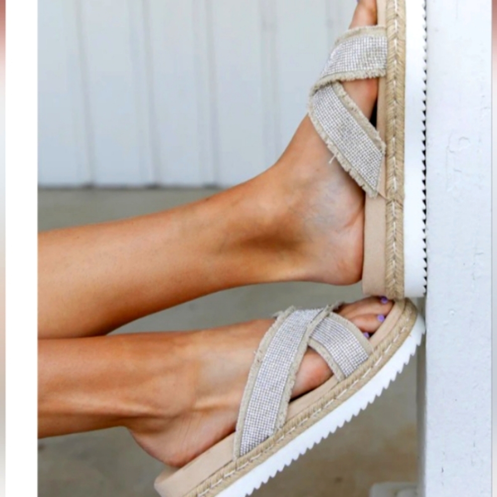 Very G Bling Sandals✨️